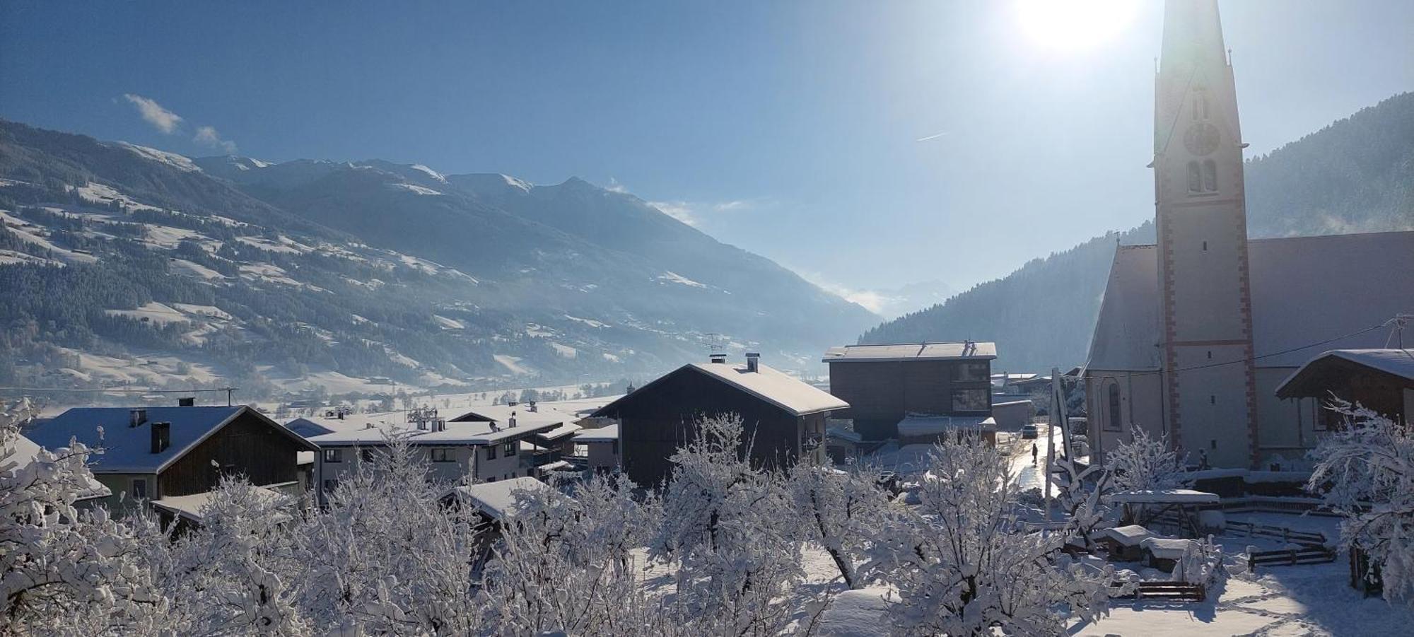 Brixnerhof Im Zillertal Hotel Schlitters Exterior photo
