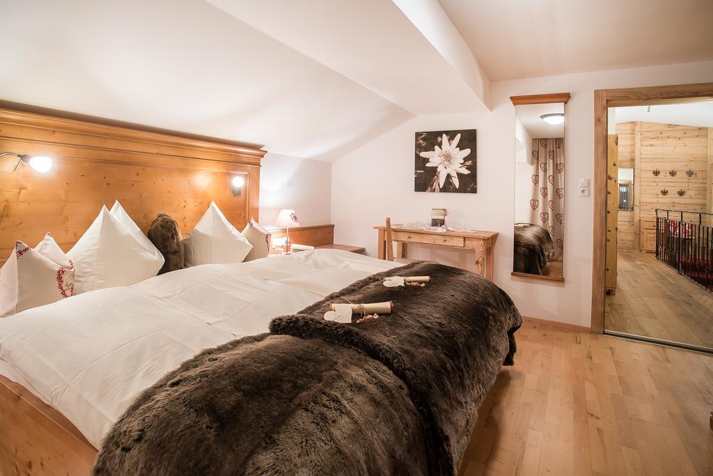 Brixnerhof Im Zillertal Hotel Schlitters Exterior photo
